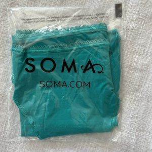 3 Pairs of Soma Vanishing Edge Panties